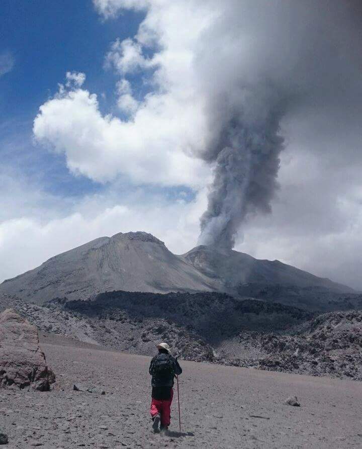 Sabancaya and Ubinas volcanoes erupt simultaneously peru, Sabancaya and Ubinas volcanoes erupt simultaneously peru video, Sabancaya and Ubinas volcanoes erupt simultaneously peru pictures