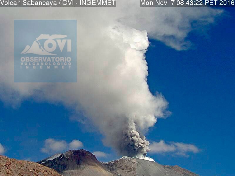 sabancaya volcano, sabancaya volcano eruption, sabancaya volcano eruption nov 2016, sabancaya volcano erupts after 18 years, sabancaya volcano explodes twice nov 2016