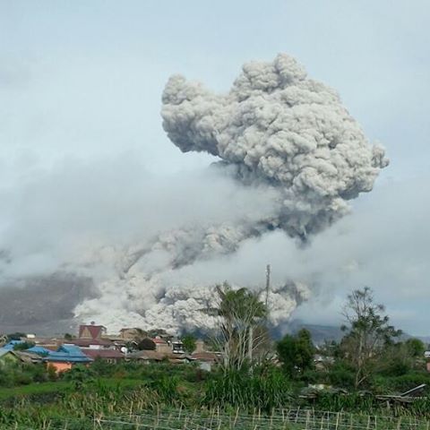 sinabung, volcanic eruption, november 2016