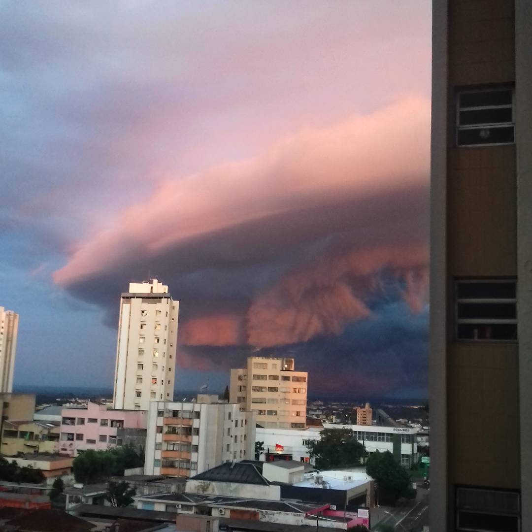 brazil, brazil shelf cloud, brazil shelf cloud january 2017, shelf cloud brazil, apocalyptical shelf cloud engulfs brazil, brazil shelf cloud january 2017