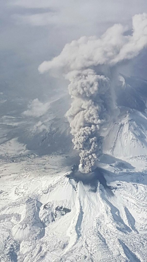 sabancaya volcano, sabancaya volcano eruption, sabancaya volcano january 2017, latest eruption, latest eruption worldwide, eruption around the world january 2017