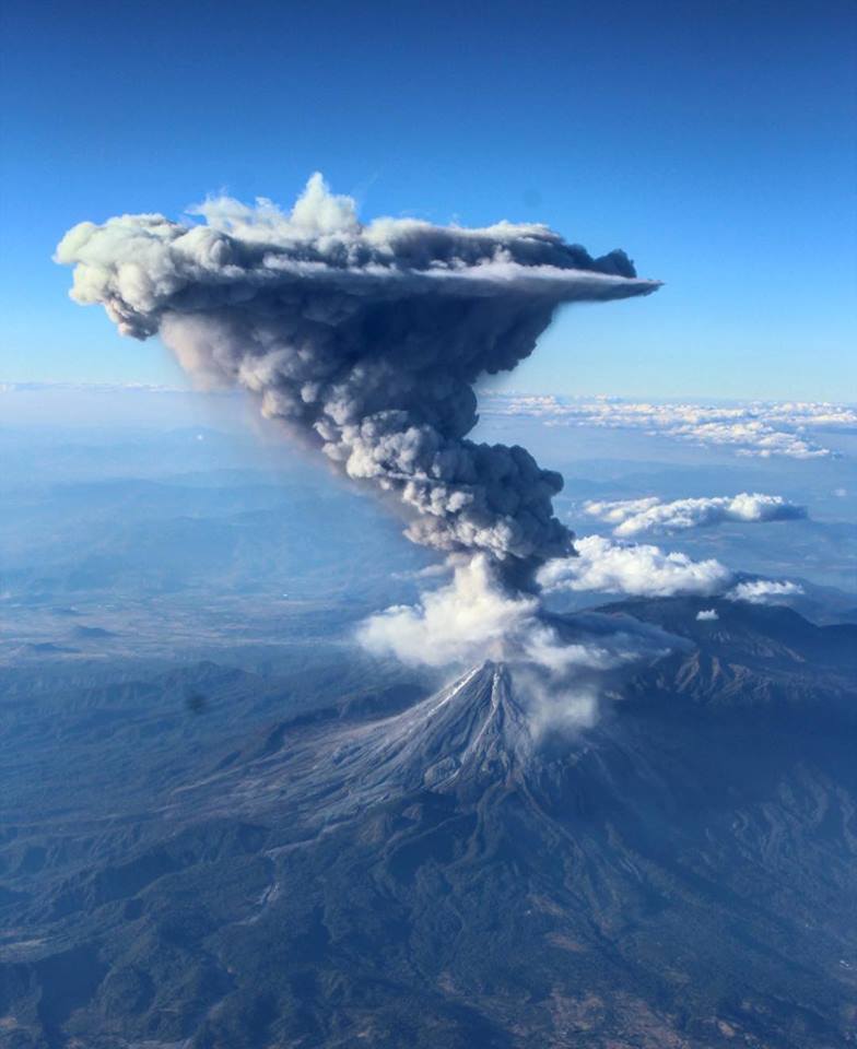 Large eruption at Colima volcano on February 3, 2017