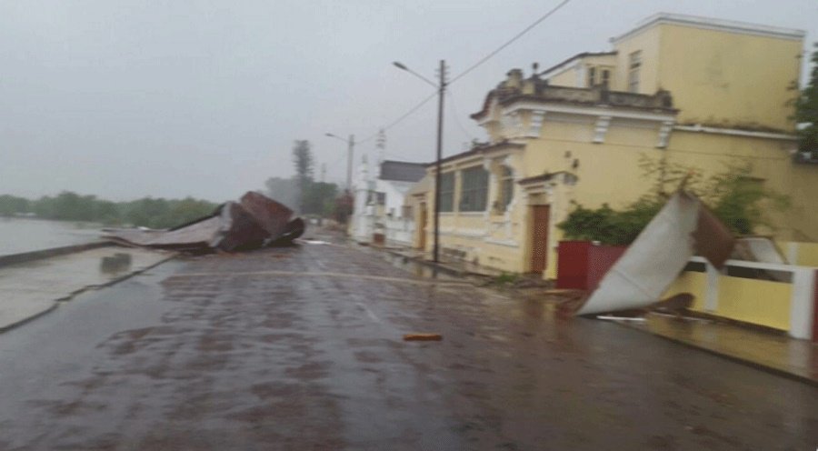 dineo mozambique, Tropical Cyclone Dineo pictures and videos, dineo tropical storm, Tropical Cyclone Dineo hit Mozambique on February 15 2017, Tropical Cyclone Dineo hit Mozambique on February 15 2017 pictures, Tropical Cyclone Dineo hit Mozambique on February 15 2017 video, 