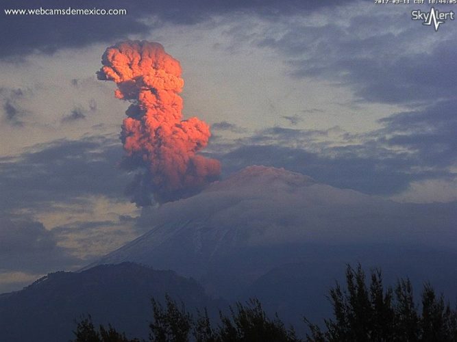 popocatepetl eruption, popocatepetl eruption march 2017, popocatepetl eruption video