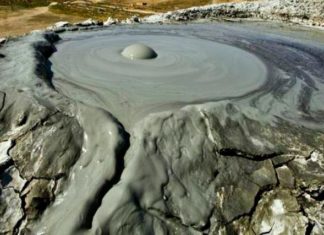 mud volcano erupts azerbaijan, mud volcano erupts azerbaijan photo, mud volcano erupts azerbaijan picture