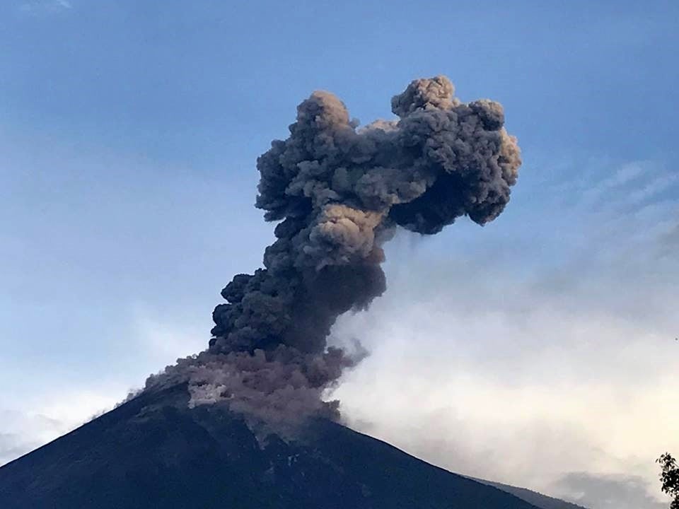 fuego eruption, fuego eruption volcano, fuego eruption june 2017 video, lahars fuego volcano june 2017