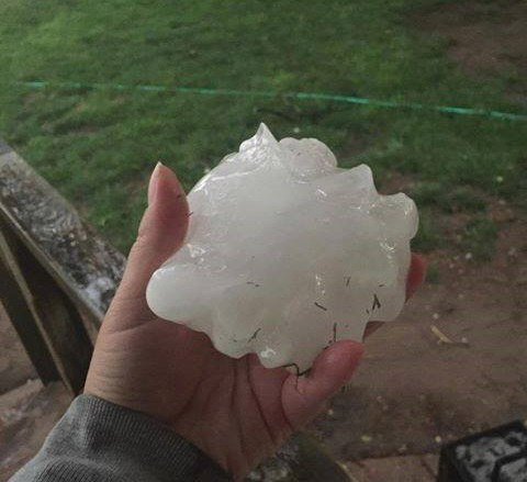 giant hailstones kansas, Gigantic hail up to 11 cm (4.7 inches) in diameter fell in Kiowa, Kansas on June 15 2017