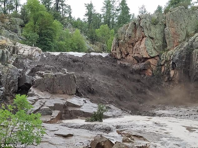 Nine dead and one missing in Arizona flash flood video, Nine dead and one missing in Arizona flash flood, deadly flash floods arizona kill 9 video deadly flash floods arizona kill 9, 