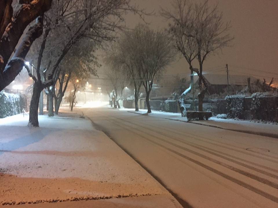 santiago de chile snow, Snow in Santiago de Chile, nieve santiago, Snow in Santiago de Chile july 2017, first snow sntiago in decades