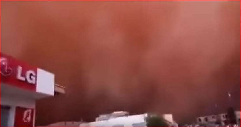 biblical sandstorm algeria, biblical sandstorm algeria august 2017, biblical sandstorm algeria video, biblical sandstorm algeria pictures, A biblical sandstorm turns day into night in Algeria on August 12 2017