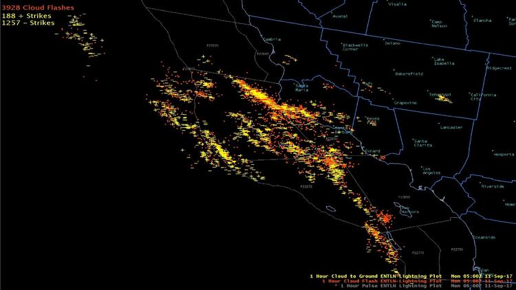40000 lightning california, weather anomaly, 40000 lightnings hit southern California in 24 hours, weather conspiracy
