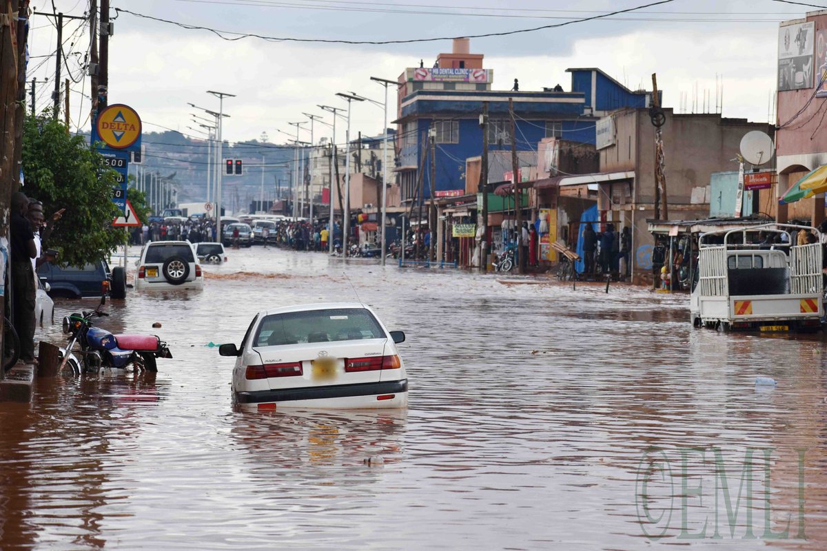 floods uganda