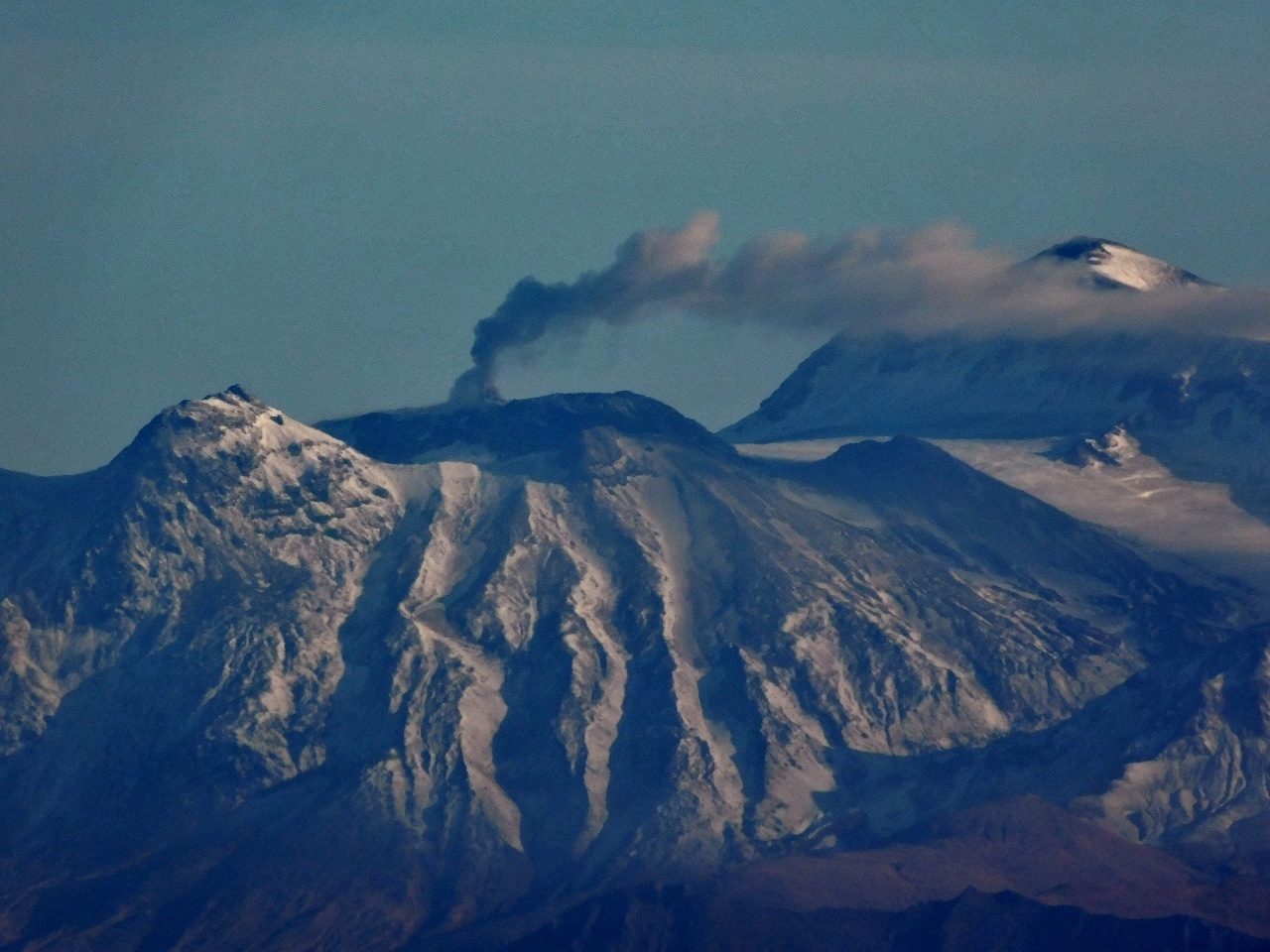 Great Sitkin volcano eruption in Alaska on November 19 2017, great sitkin volcano eruption