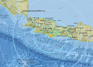 M6.5 earthquake hits Java Indonesia on Dec 15 2017