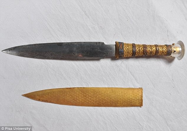 The iron dagger blade of ancient Egyptian King Tutankhamun is of extraterrestrial origin
