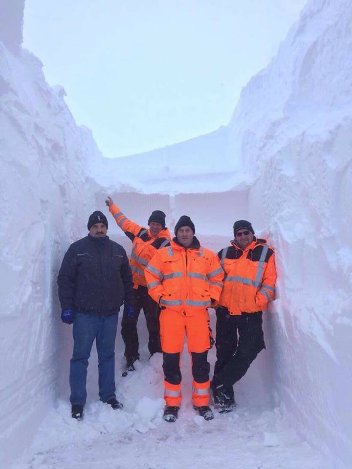 snow brocken germany, huge snow accumulation brocken germany, Snow drift up to 3.5 meters were reported at Brocken in Germany on December 16 2017