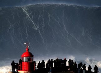 giant waves nazare portugal world record, giant waves nazare portugal world record january 2018, giant waves nazare portugal world record 2018 video, giant waves nazare portugal world record hugo vau january 2018 video