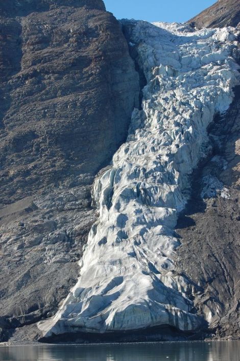 greenland geothermal heat, Greenland glaciers are melting from below due to geothermal heat, geothermal heat melts glaciers in Greenland