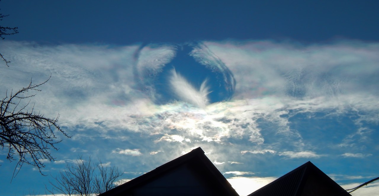 A strange cloud hole in the sky - Strange Sounds
