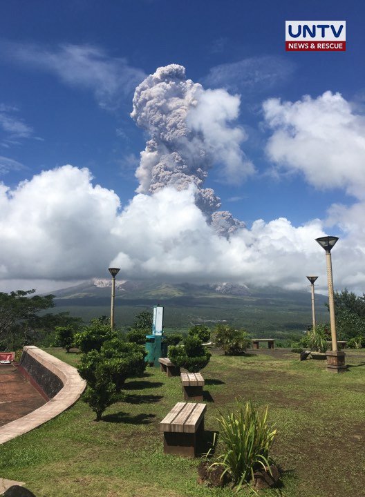 mayon volcano eruption jan 22 2018