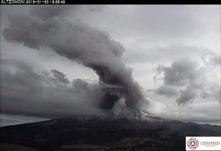 popocatepetl volcano eruption, popocatepetl, 4 explosions rattle Popocatepetl volcano on January 30