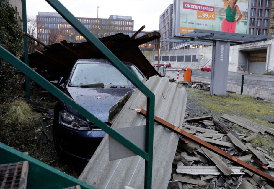 Storm Friederike, Storm Friederike germany, Storm Friederike pictures, Storm Friederike video, Storm Friederike sweeps across Germany and The Netherlands with sustained winds of 140kmh on January 18 2018