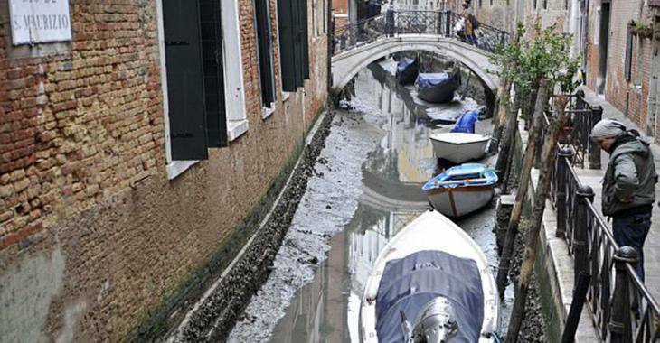venice dry canals, no water in venice canals