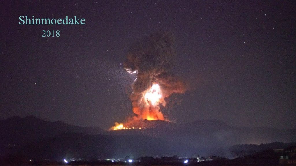 night eruption video, best night eruption video, eruption at Shinmoedake volcano, eruption at Shinmoedake volcano video, powerful eruption at Shinmoedake volcano video
