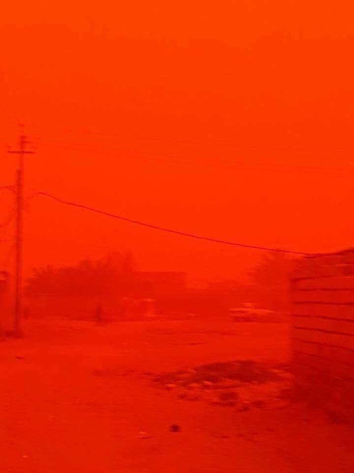blood red sky iraq, sandstorm blood red sky iraq, iraq blood red sky sandstorm may 2018, blood red sky iraq sandstorm video, blood red sky iraq sandstorm pictures may 2018, biblical sandstorm Iraq, biblical sandstorm Iraq may 2018, 