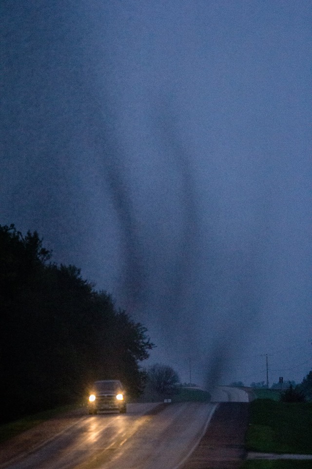 insect swarm forms tornadoes iowa, iowa insect invasion, giant insect swarm looks like tornado iowa