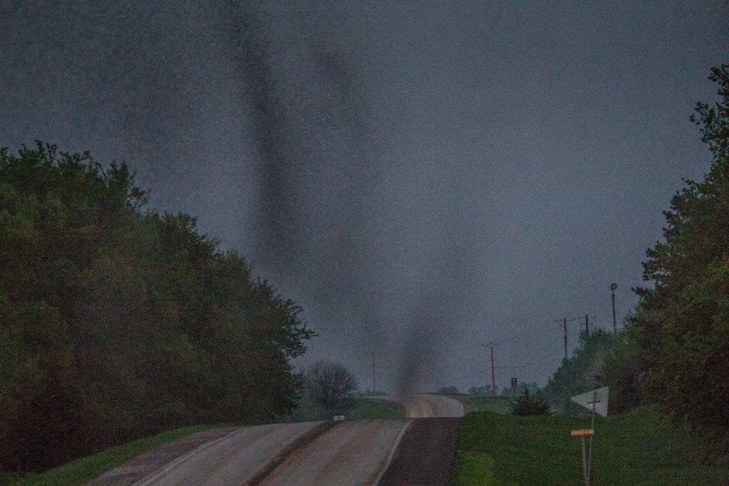 insect swarm forms tornadoes iowa, iowa insect invasion, giant insect swarm looks like tornado iowa