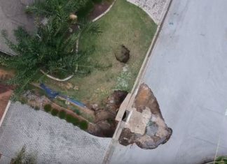 new sinkholes the villages florida, new sinkholes the villages florida pictures, new sinkholes the villages florida video, new sinkhole opens up in The Villages, Florida