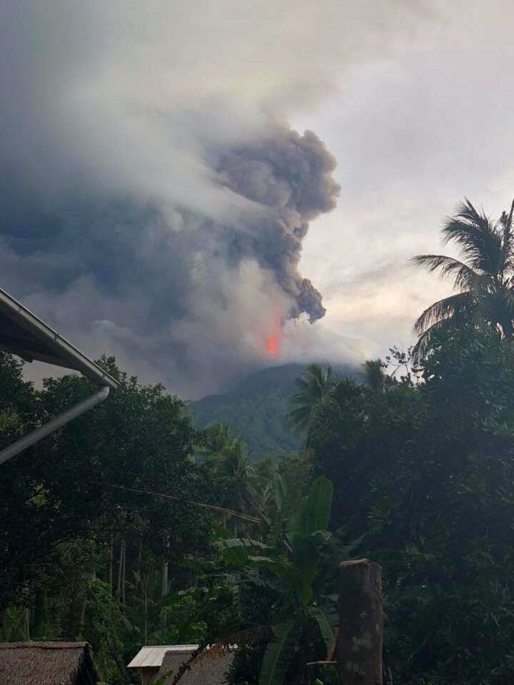 manam eruption august 25 2018, manam eruption august 25 2018 video, manam eruption august 25 2018 picture