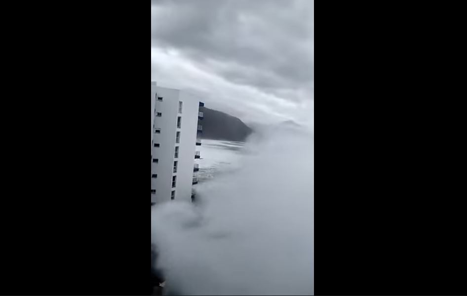giant waves tenerife video, Giant waves engulfs coastal Tenerife in terrifying videos