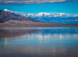 death valley lake march 2019, Rare 10-mile-long lake forms in Death Valley after heavy rains and flooding in March 2019, Rare 10-mile-long lake forms in Death Valley after heavy rains and flooding in March 2019 pictures, Rare 10-mile-long lake forms in Death Valley after heavy rains and flooding in March 2019 video