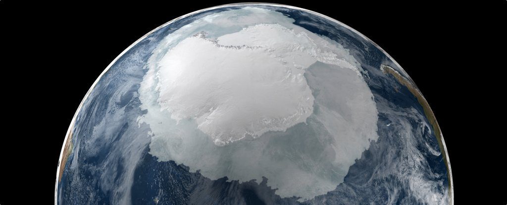 A gigantic cavity growing under West Antarctica that scientists say covers two-thirds the footprint of Manhattan and stands almost 300 metres (984 ft) tall hhas been discovered under Thwaites Glacier