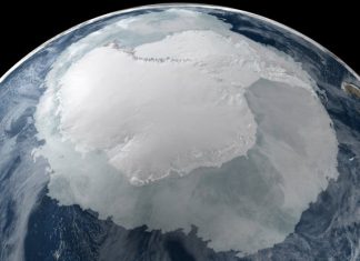 A gigantic cavity growing under West Antarctica that scientists say covers two-thirds the footprint of Manhattan and stands almost 300 metres (984 ft) tall hhas been discovered under Thwaites Glacier