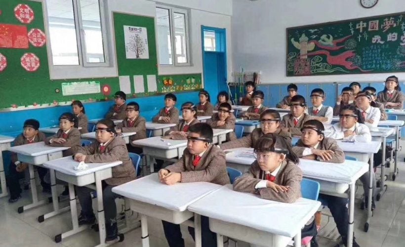 Children at an elite primary school in China wear brainwave-detecting headbands that allow teachers to track concentration levels in real-time