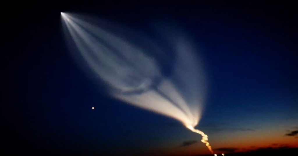jellyfish soyuz rocket launch, strange sky phenomenon kazakhstan, alien phenomenon, soyuz rocket launch september 25 2019