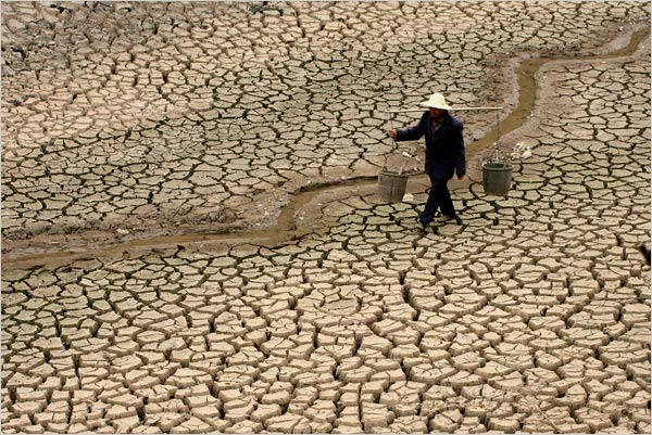 Mekong River dries up and almost disappears, mekong ecological disaster, mekong river drought disaster
