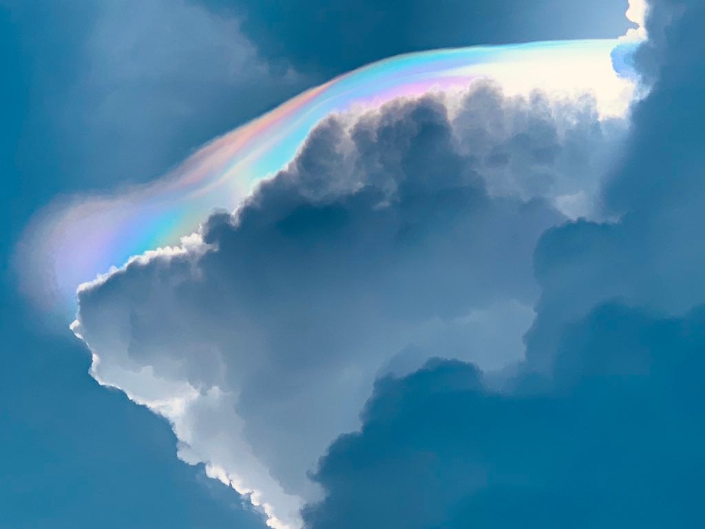 Rainbow cloud spotted over Campeche, Mexico in pictures Strange Sounds