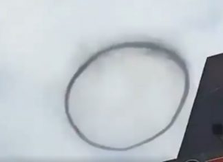 black ring sky pakistan lahore, Odd black ring seen hovering in the sky over Lahore, Pakistan on January 21, 2020, Odd black ring seen hovering in the sky over Lahore, Pakistan on January 21, 2020 video, Odd black ring seen hovering in the sky over Lahore, Pakistan on January 21, 2020 picture