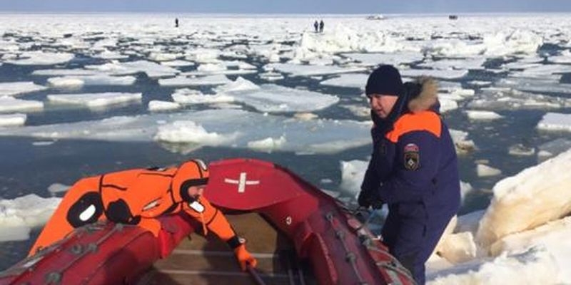 Ice fishermen rescue in Russia, Ice fishermen rescue in Russia video, Ice fishermen rescue in Russia pictures