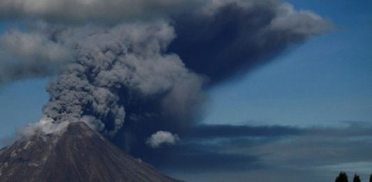 Powerful Merapi volcano eruption in Indonesia on March 2 2020, Powerful Merapi volcano eruption in Indonesia on March 2 2020 video, Powerful Merapi volcano eruption in Indonesia on March 2 2020 pictures