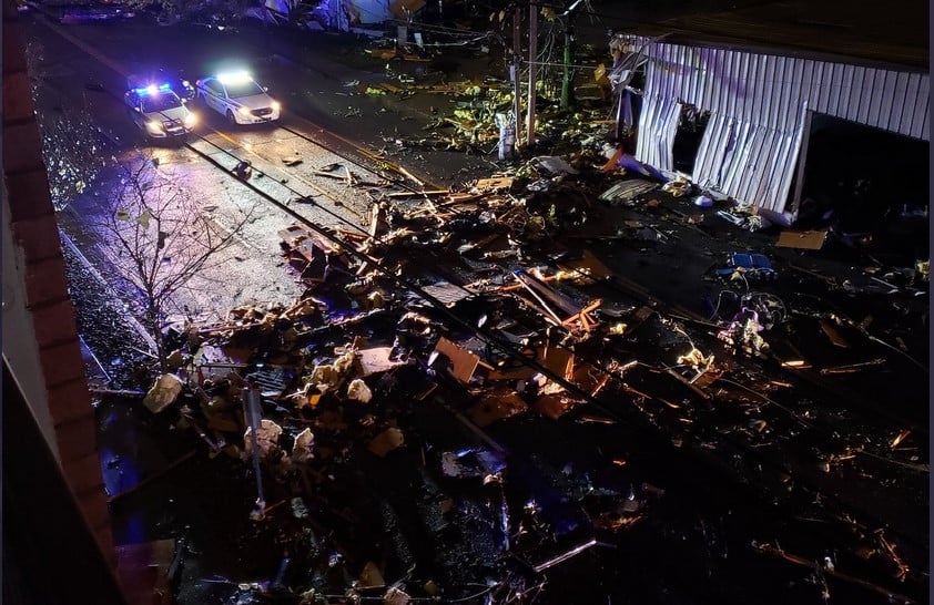 Deadly tornado in Nashville tennessee kills 9 and injures 30 on March 3 2020, Deadly tornado in Nashville tennessee kills 9 and injures 30 on March 3 2020 video, Deadly tornado in Nashville tennessee kills 9 and injures 30 on March 3 2020 pictures