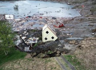 several houses dragged by giant landslide in Alta Norway, several houses dragged by giant landslide in Alta Norway video, several houses dragged by giant landslide in Alta Norway pictures