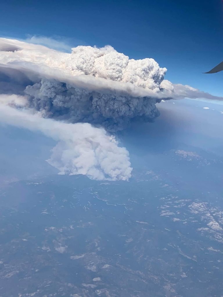california fire, california fire clouds, california fire clouds look like volcanic eruption, california fire pyrocumulus cloud