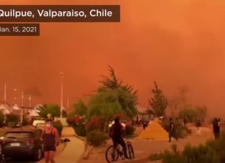 violent fires turn sky red in chile, violent fires turn sky red in chile video, violent fires turn sky red in chile pictures