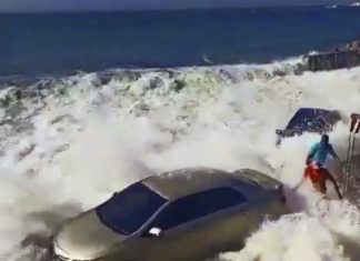 giant tidal wave in venezuela video