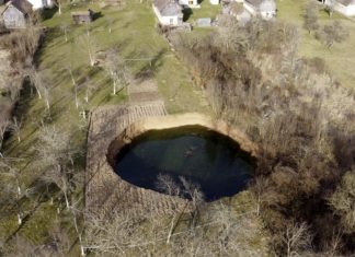 giant sinkholes croatia, 100 sinkholes croatia, More than 100 giant sinkholes are forming across Croatia after deadly earthquake